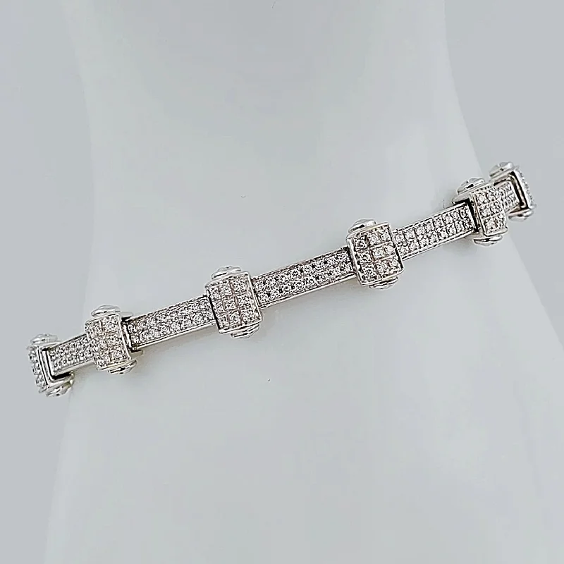 Ladies bracelets pastel tone styles-Women's 18K White Gold 2.59 Carat Total Weight (VS Color H) 25.1 GR Diamond Tennis Bracelet.