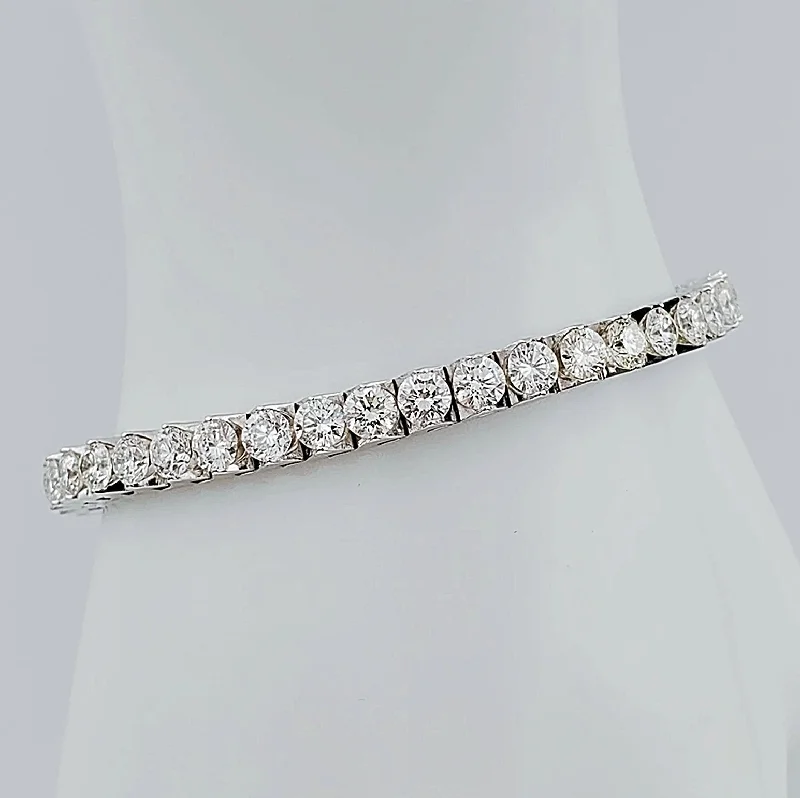 Ladies bracelets tri-color styles-Women's 18K White Gold 10.25 Carat Total Weight (SI Color I) 26 GR Diamond Tennis Bracelet.