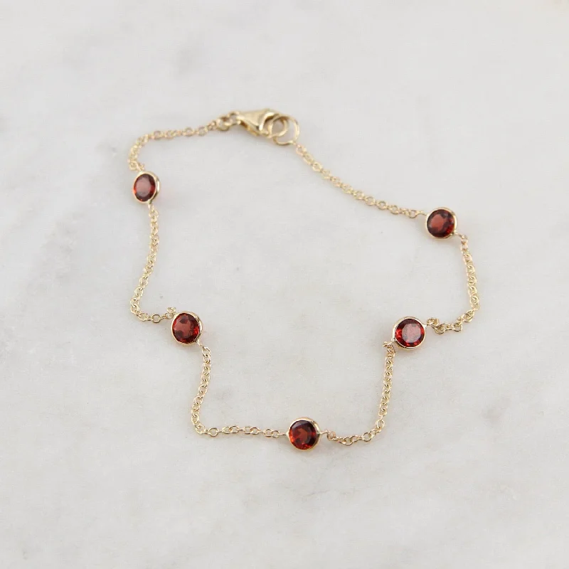 Ladies bracelets autumn tone styles-14k Garnet Station Bracelet